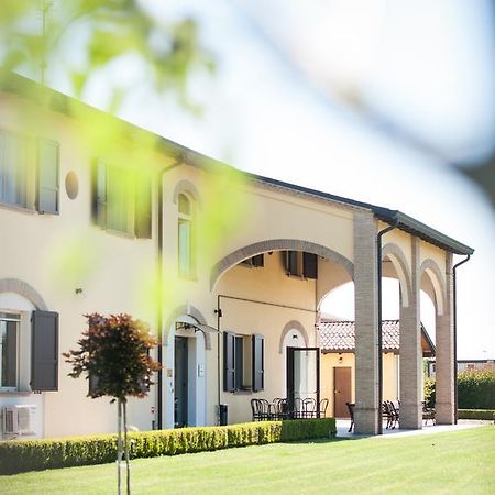 בית הארחה פארמה 	Agriturismo Il Mondo מראה חיצוני תמונה