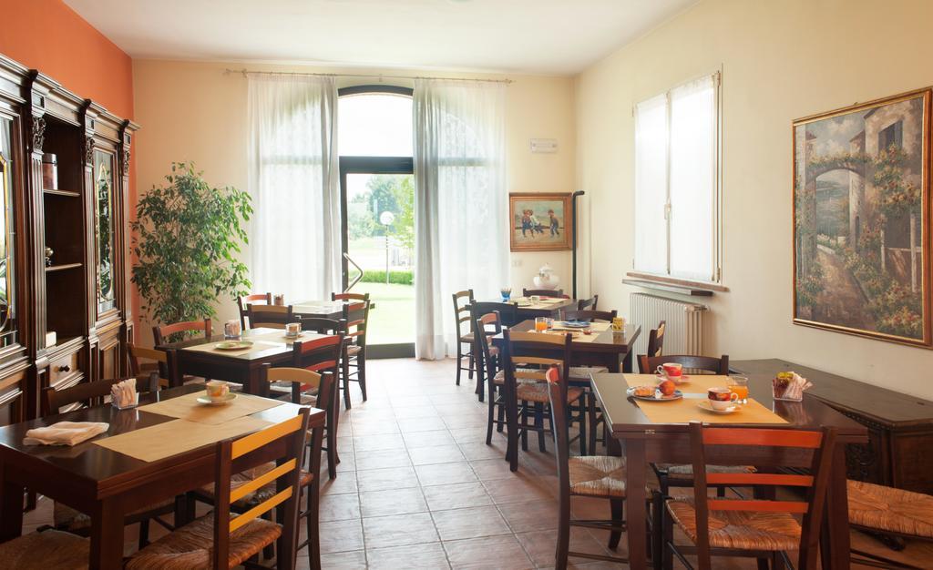בית הארחה פארמה 	Agriturismo Il Mondo מראה חיצוני תמונה