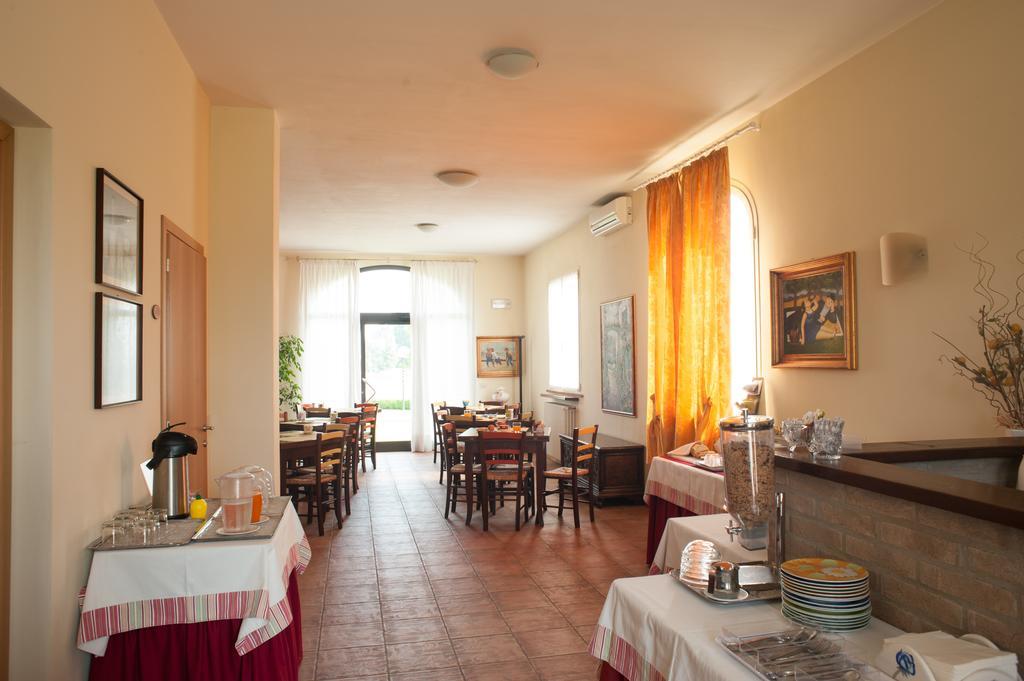 בית הארחה פארמה 	Agriturismo Il Mondo מראה חיצוני תמונה