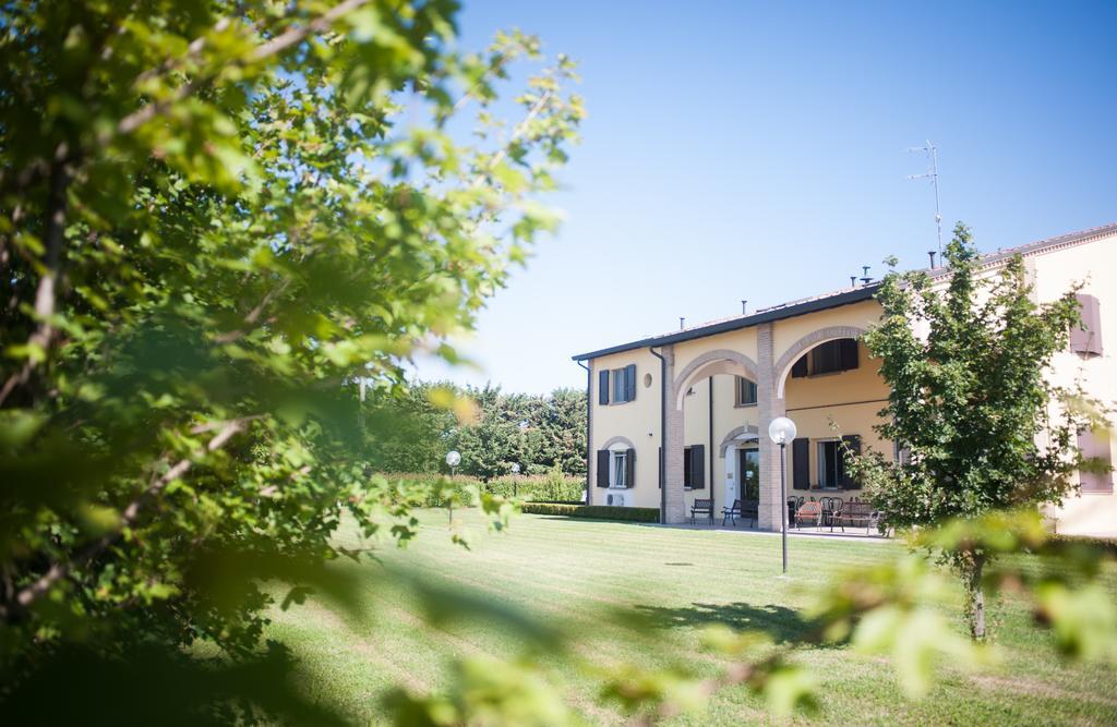 בית הארחה פארמה 	Agriturismo Il Mondo מראה חיצוני תמונה