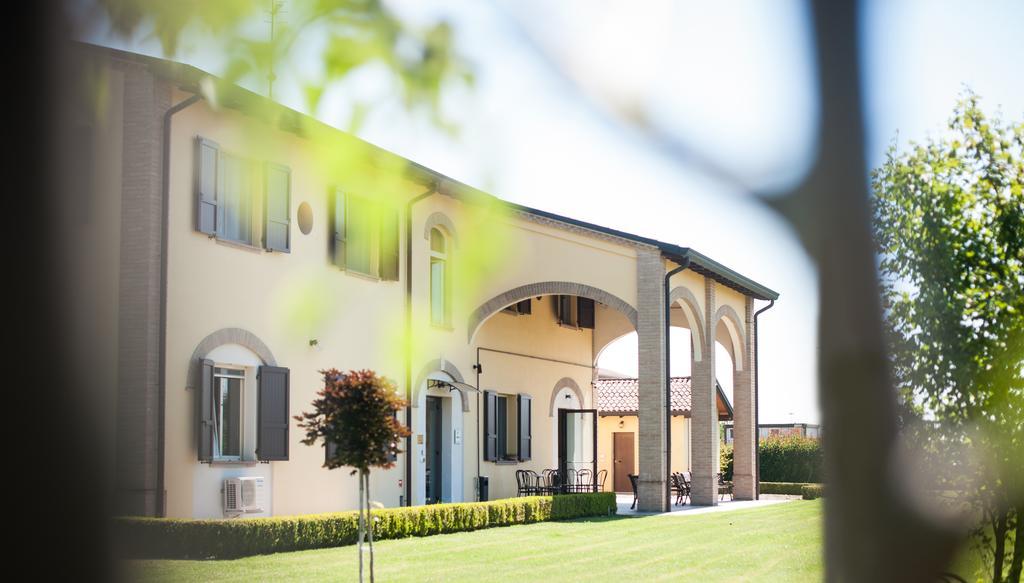 בית הארחה פארמה 	Agriturismo Il Mondo מראה חיצוני תמונה